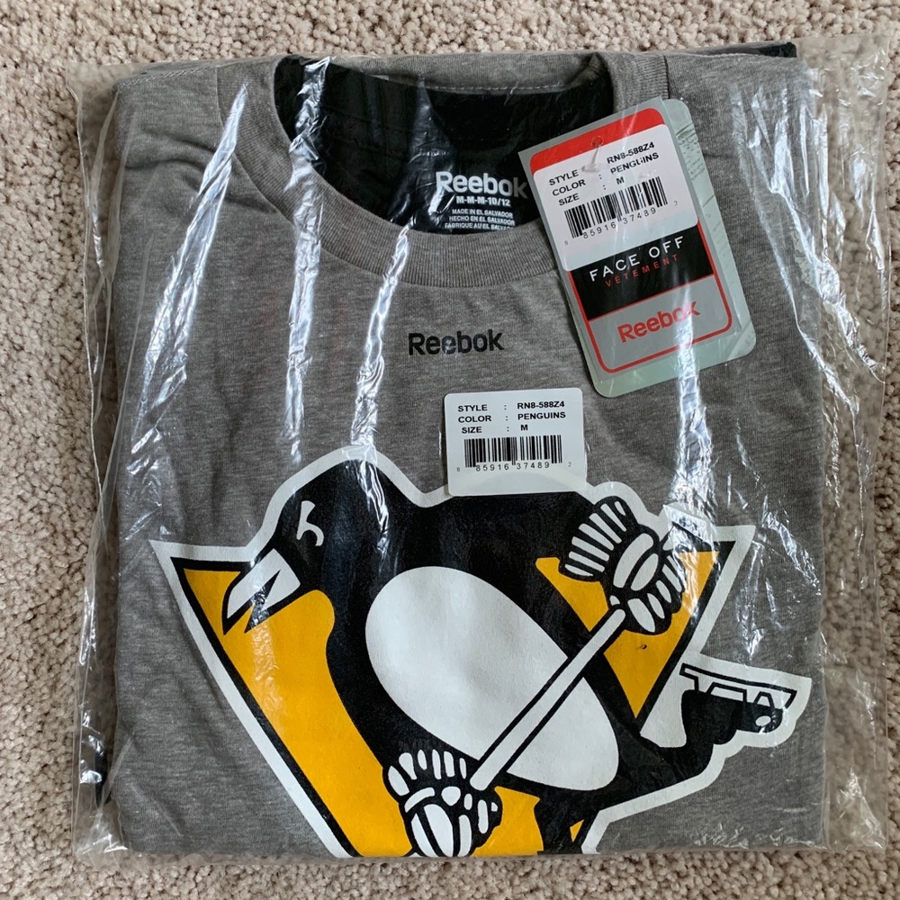Pittsburg Penguins Face Off Vetement Series TShirt